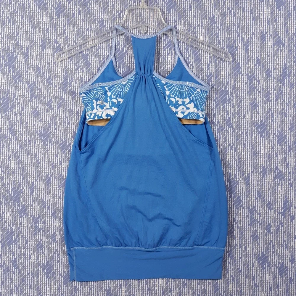 Lululemon Tank Top Womens Size 8 Built-In Bra Blue Gym Run Yoga Workout